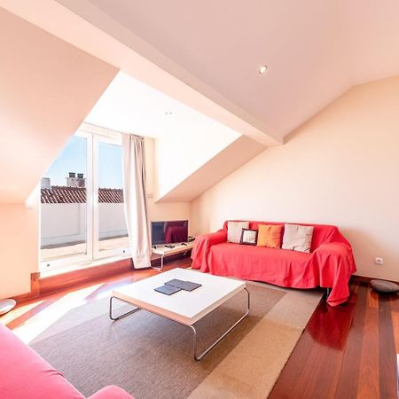 Appartamento Guestready - Rare Terrace Apt, Historic Center Lisbona Esterno foto