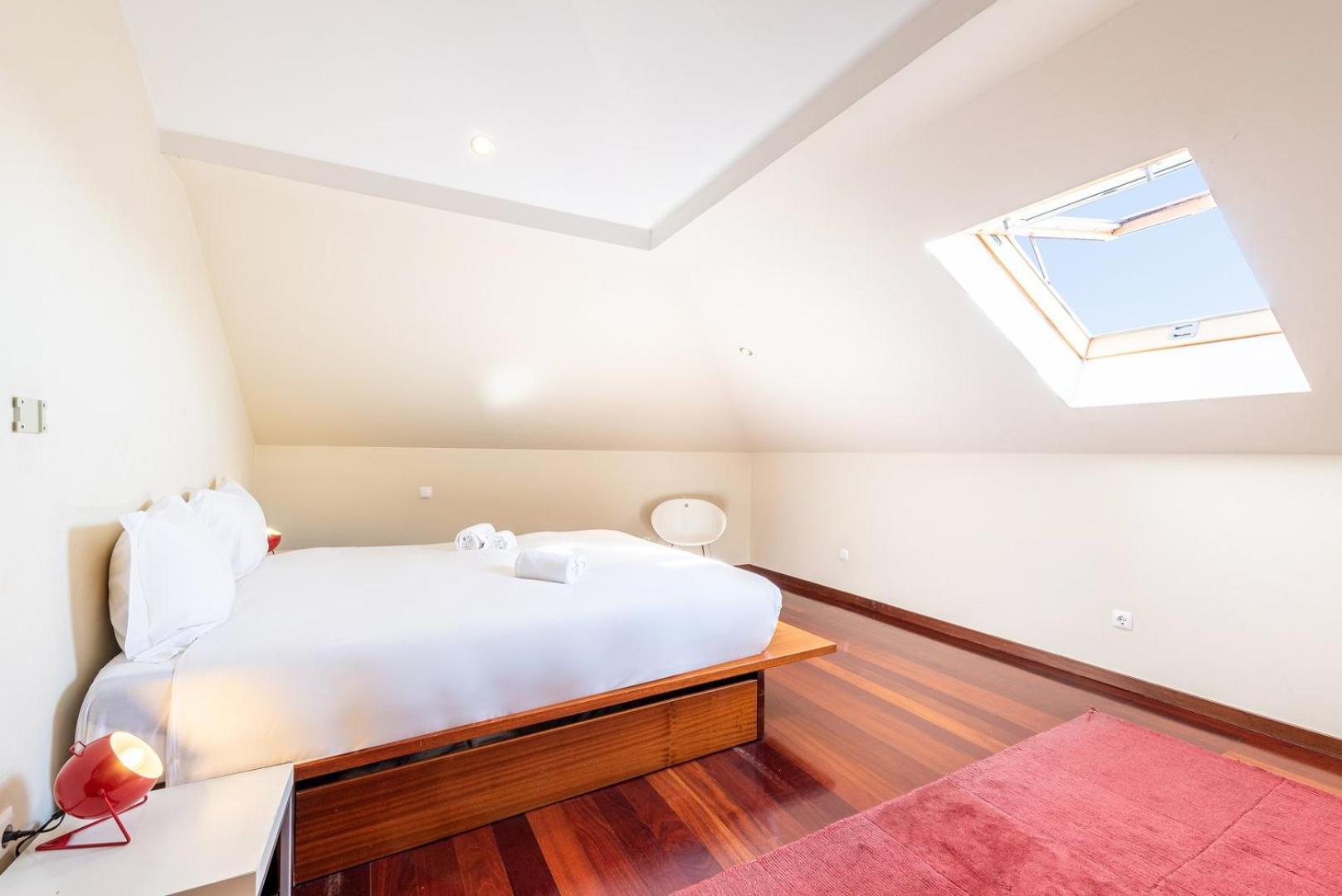 Appartamento Guestready - Rare Terrace Apt, Historic Center Lisbona Esterno foto