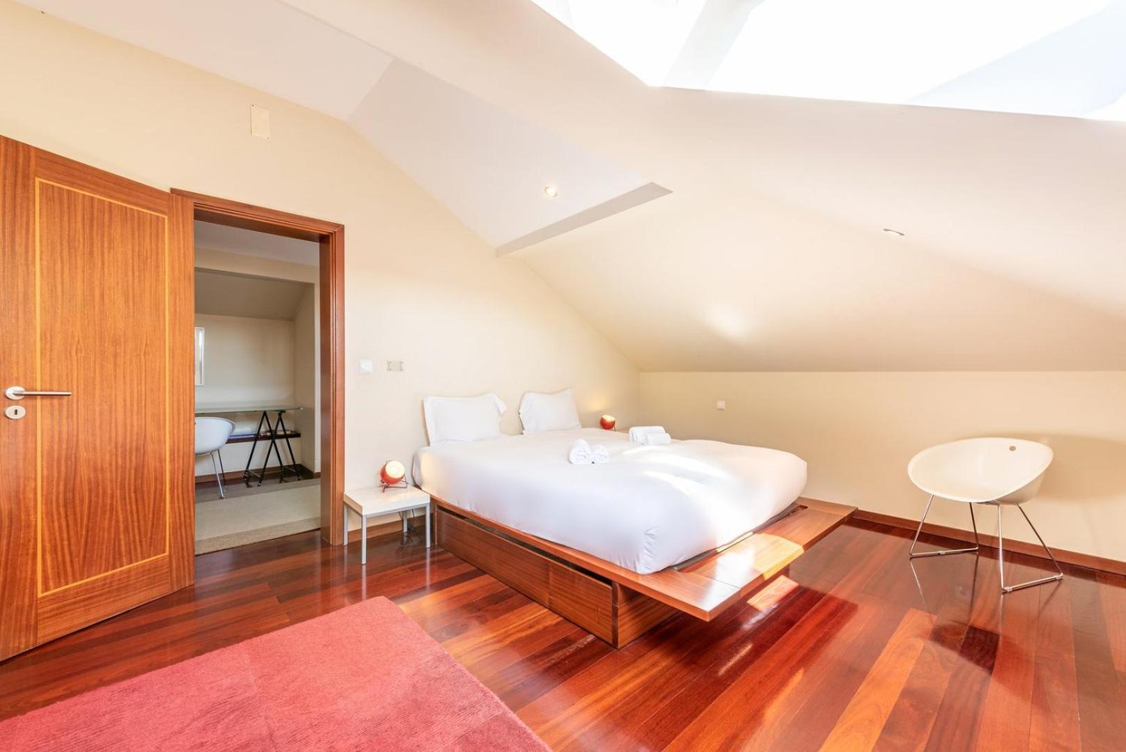Appartamento Guestready - Rare Terrace Apt, Historic Center Lisbona Esterno foto